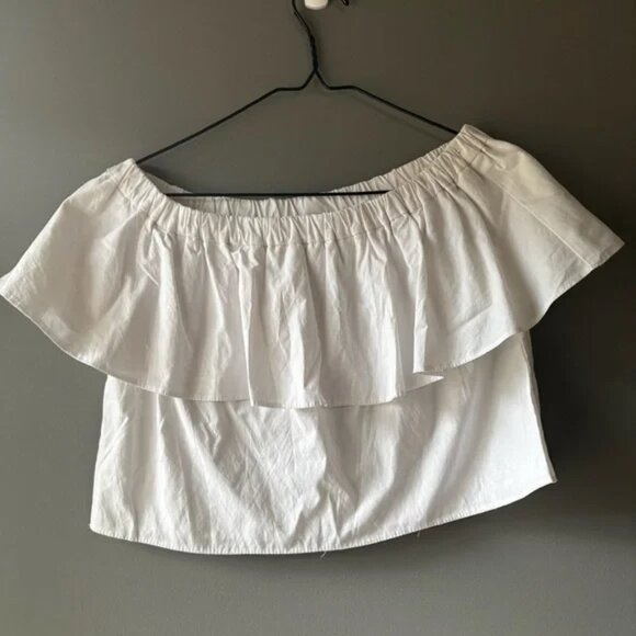Top Shop, size 2, White Off-Shoulder Ruffle short crop fitted Top - Picture 5 of 5